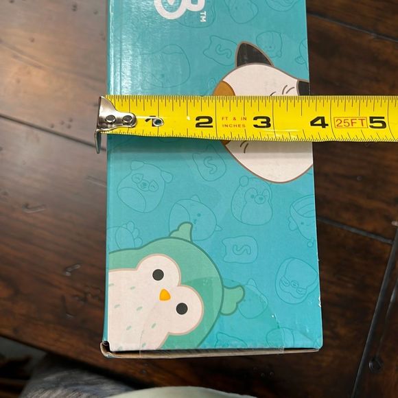 SQUISHMALLOWS 8 pack gift set Includes eight 5” SQUISHMALLOWS Stocking stuffers! - Picture 7 of 10